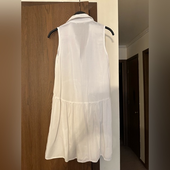 Worn once. Stradivarius button up basic white dress - Picture 3 of 3